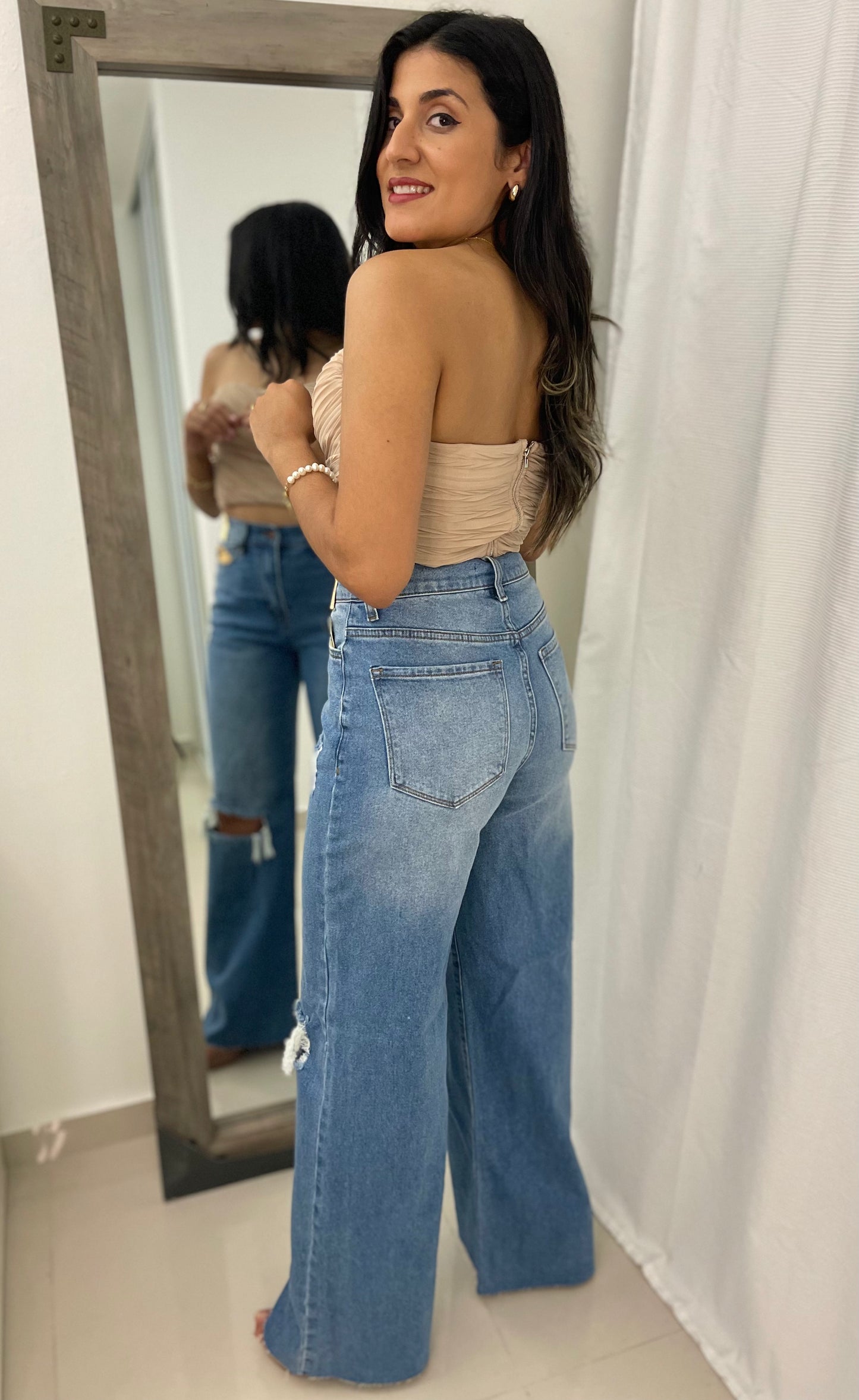 Vibrant Distress Wide Leg Jean